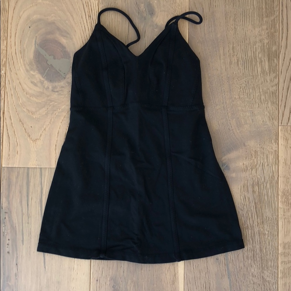 Lululemon black top